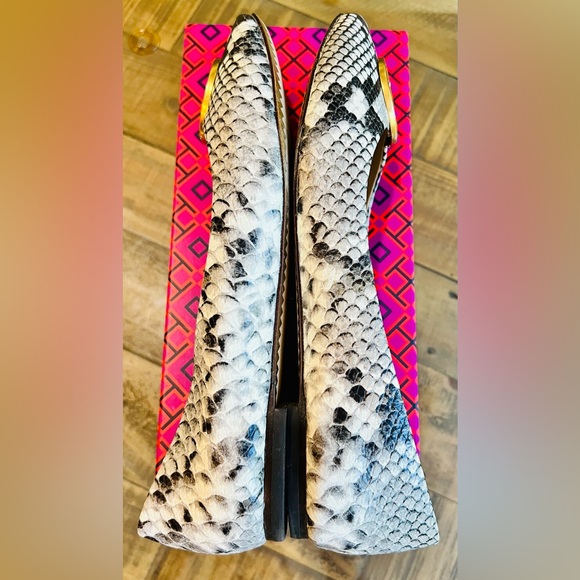 Tory Burch Chelsea Ballet Flats - Stamped Snake Printed Leather - Picture 2 of 5